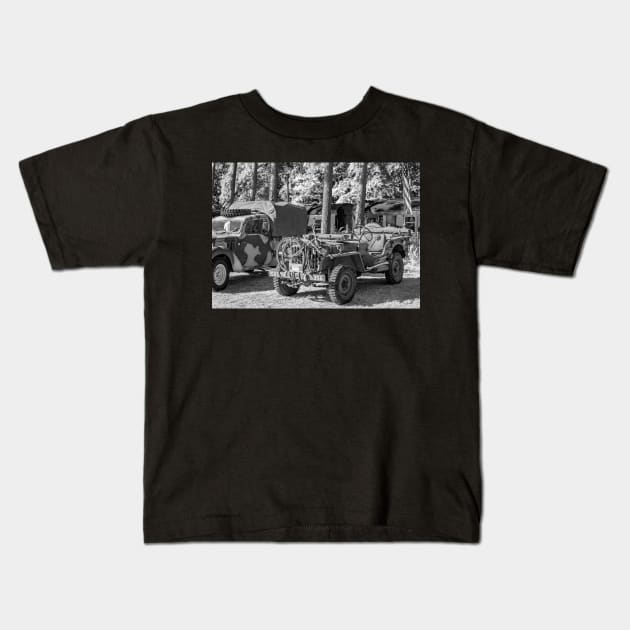 World War 2 military jeep on display Kids T-Shirt by yackers1